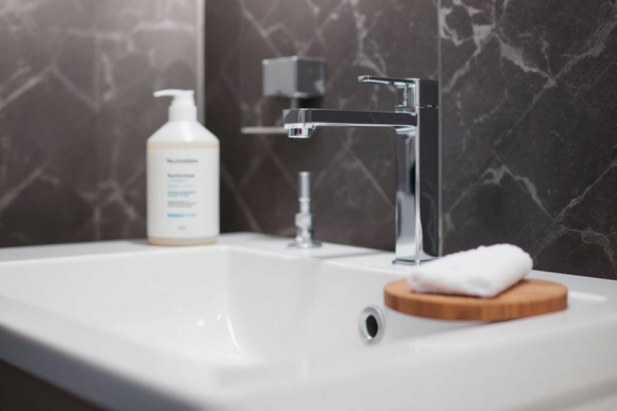 Rappel du gel douche surgras Neutraderm 1L : informations importantes pour les consommateurs